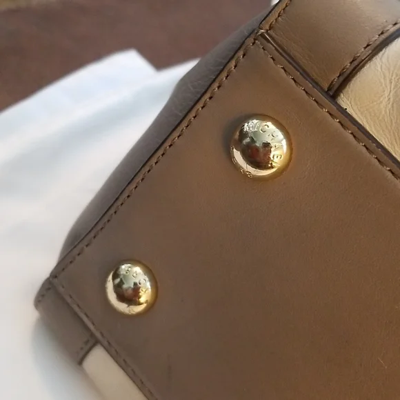 MK leather bag - Picture 14 of 17